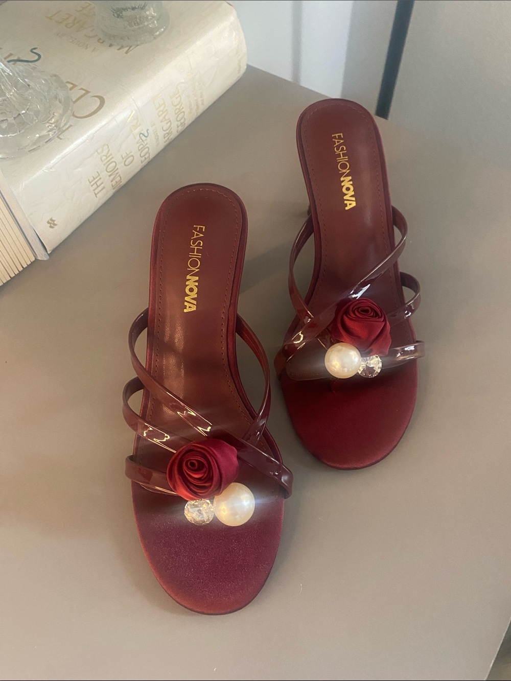 Fashion Nova Burgundy Slide Sandals w/Rose🌹Pearl Diamond💎Accents/NWOT/NW
